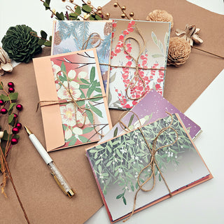 Scenes of Winter: A Collection of Illustrated Botanical Postcards (5-Pack)
